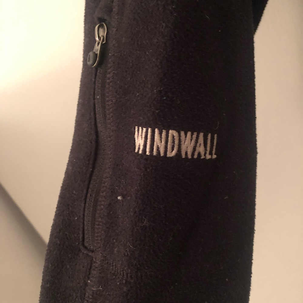 Black North Face Jacket - size S - great condition! (Keeps you very warm!). - Picture 5 of 6